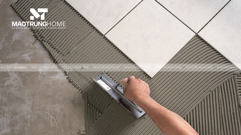 Đảm bảo độ dày lớp vữa lót từ 2 - 3cm