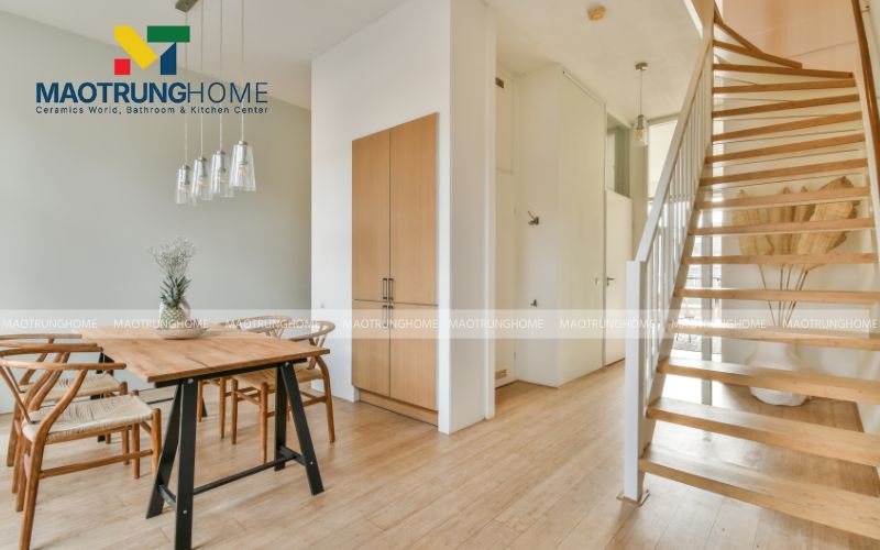 Gạch vân gỗ tông sáng mang lại nguồn năng lượng tươi mới cho ngôi nhà
