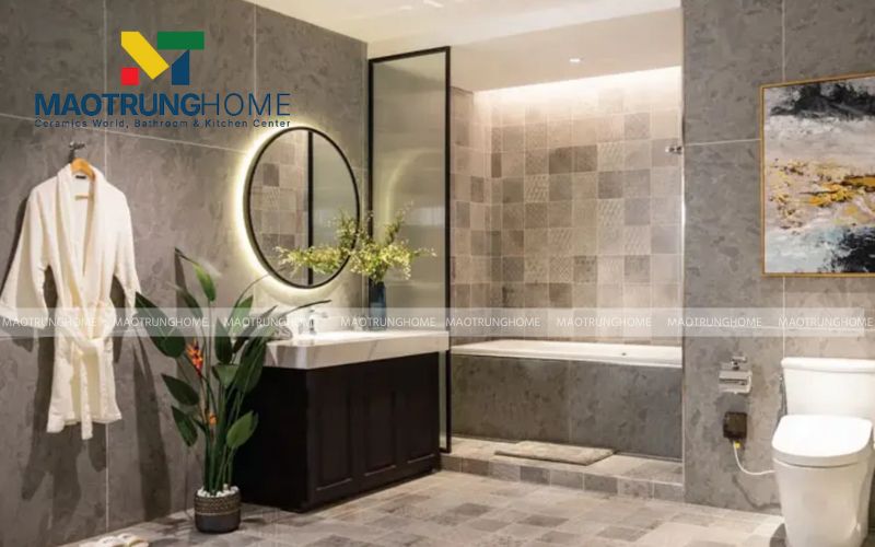 Bề mặt gạch mờ mịn chống trơn trượt an toàn cho người già