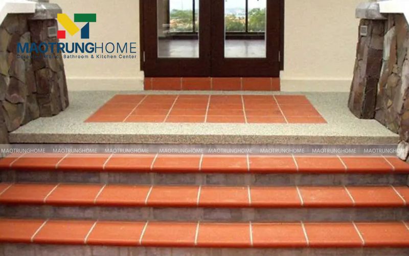 Vẻ đẹp hoài cổ từ dòng gạch đất nung 40x40 cho hiên nhà