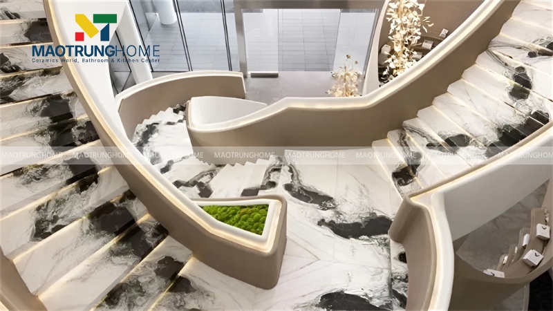 Gạch vân đá Marble trắng Volakas và đen tia chớp (Mẫu 4)