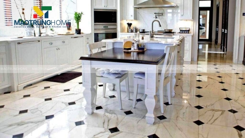 Chọn gạch lát nền màu đen trắng cho nhà bếp và phòng ăn