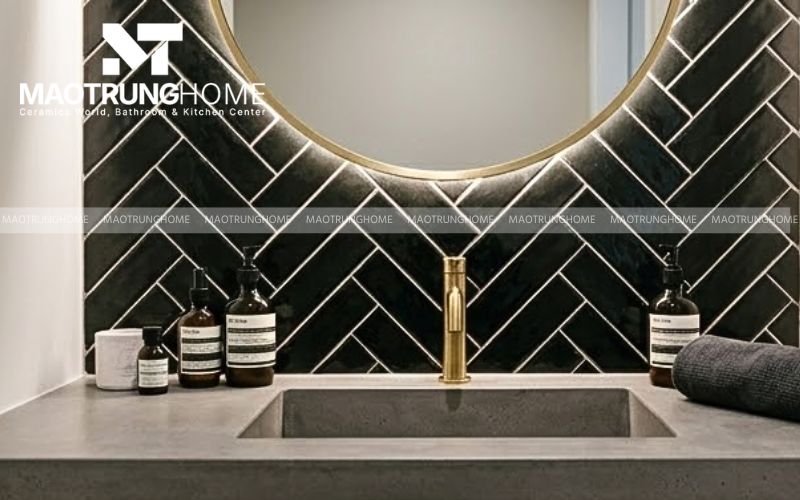 Cách xếp gạch thẻ đen kiểu xương cá mang lại vẻ đẹp độc đáo