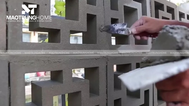 Đảm bảo mạch vữa gạch bông gió đều và đẹp