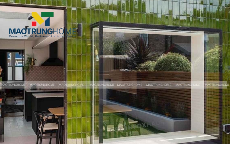 Xu hướng sử dụng gạch thẻ xanh trang trí mặt tiền nhà phố hiện đại