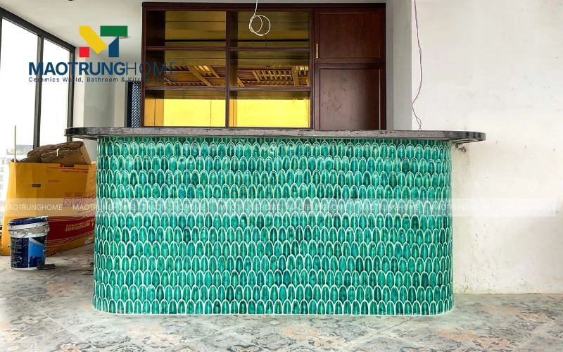 Sự độc đáo từ gạch Mosaic hình đèn lồng cho không gian Lounge