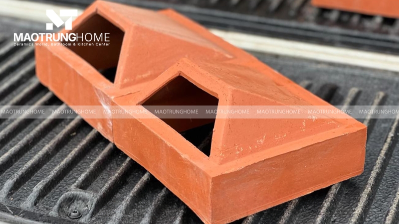 Gạch thông gió bánh ú