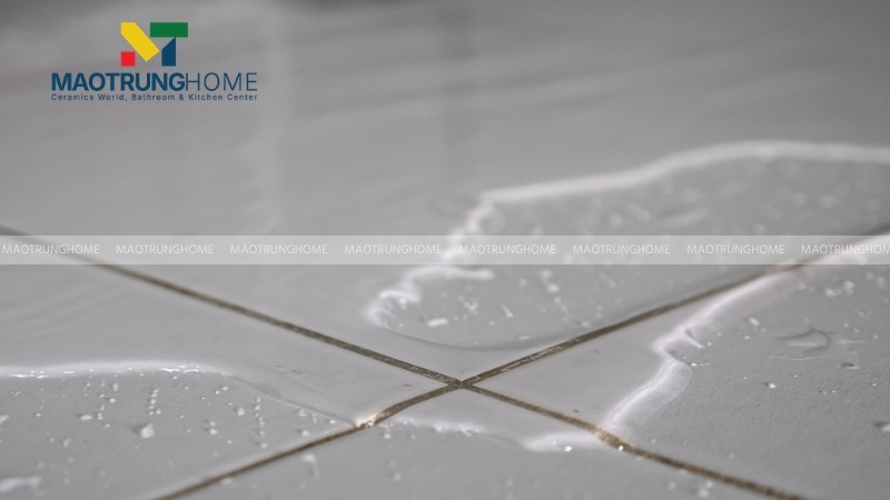 Gạch thẻ có khả năng chống thấm và chống rêu mốc