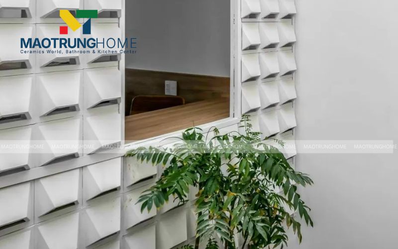 Tạo điểm nhấn cho hàng rào và cổng chính bằng gạch hoa gió xi măng