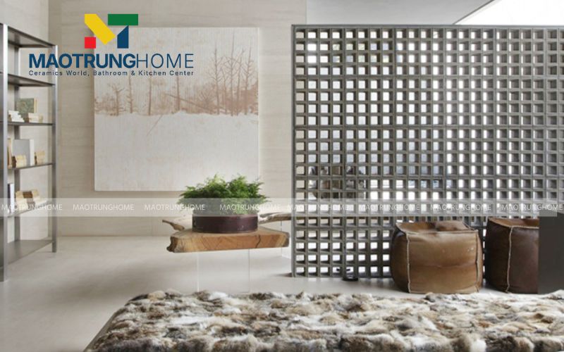 Sự kết hợp giữa gạch thông gió và cây xanh tạo nên bức tường sống
