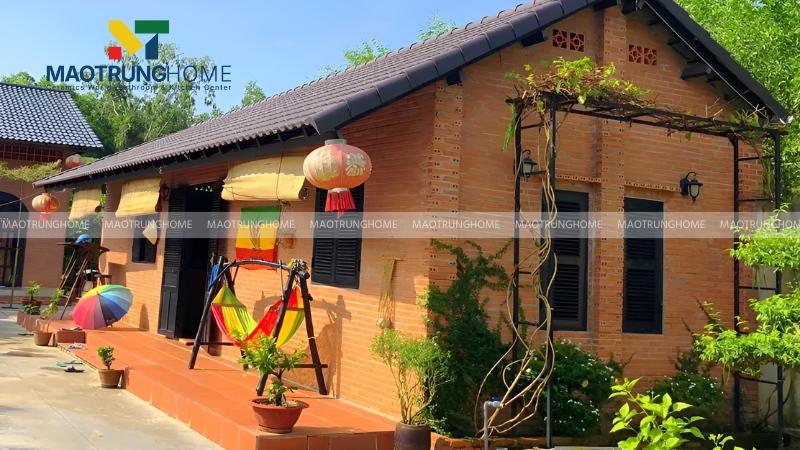 Mái hiên ngói rất được ưa chuộng tại Việt Nam