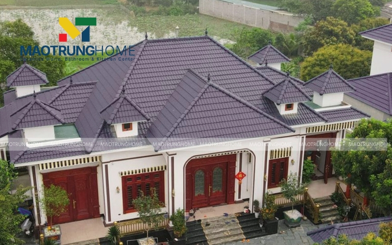 Ngói tráng men Redstar màu tím than từ đất sét Trúc Thôn