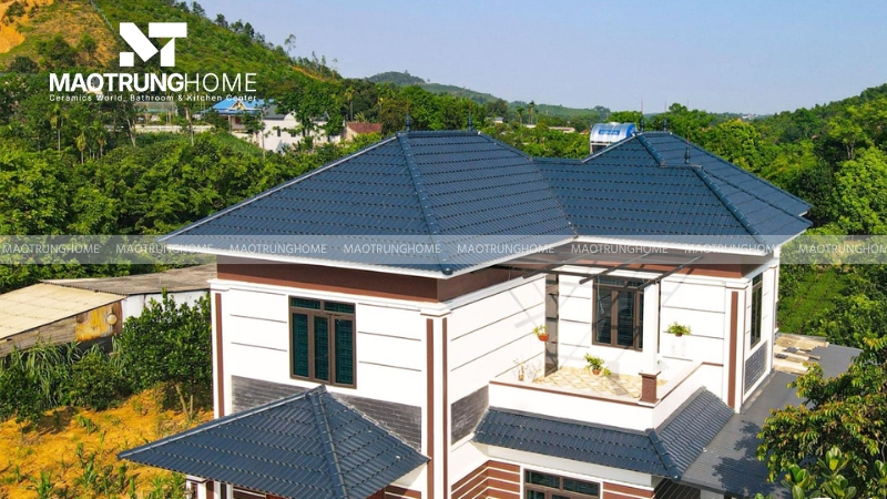 Mái ngói xanh dương cho nhà mái Thái truyền thống (Mẫu 1)
