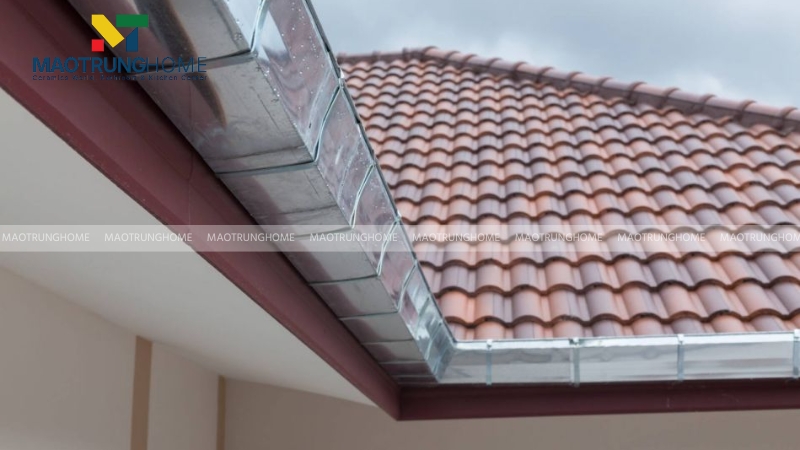 Mái ngói thoát nước nhanh, hạn chế được thấm dột