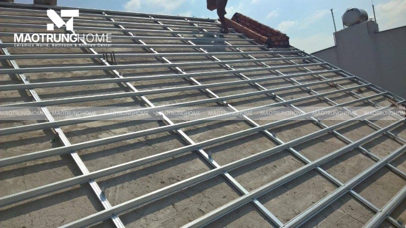 Đổ sàn bê tông kết hợp lợp ngói