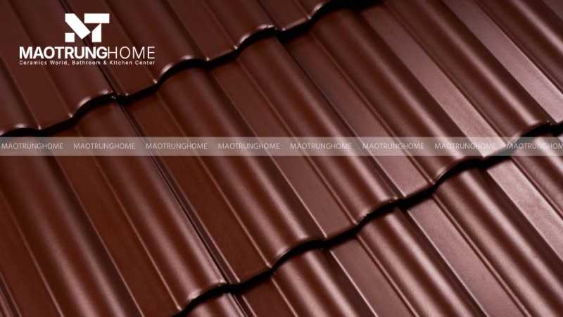 Mặt sau của mỗi viên ngói được thiết kế hệ thống gờ