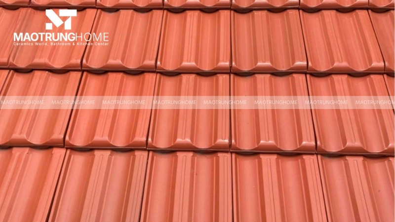 Ngói tráng men nổi bật với lớp men bóng sang trọng