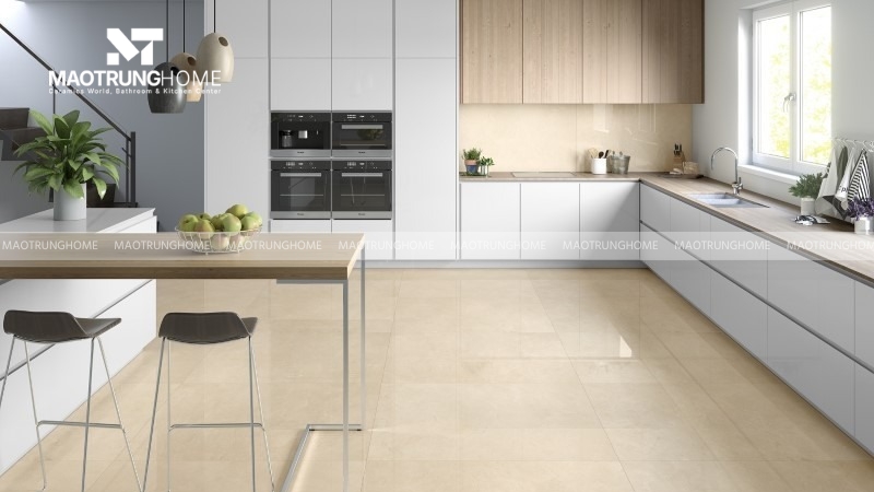 Phối màu gạch vàng kem với nội thất và thiết bị