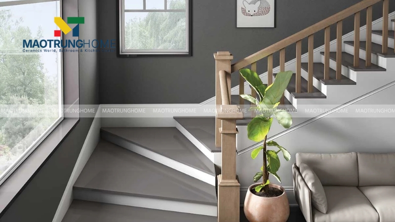 Gạch ốp tường vách cầu thang