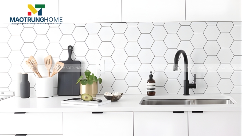 Gạch ốp tường nhà bếp lục giác chống bám bẩn