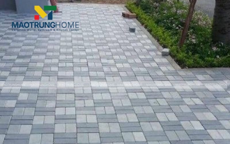 Gạch block tự chèn hình chữ nhật bền bỉ, chống rêu mốc cho lối đi công cộng.