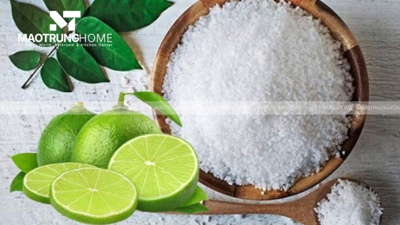 Sử dụng chanh và muối