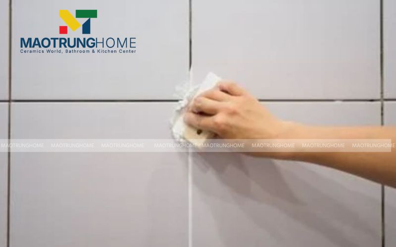 Hoàn thiện công đoạn chà ron, mang lại vẻ đẹp hoàn hảo cho tường nhà