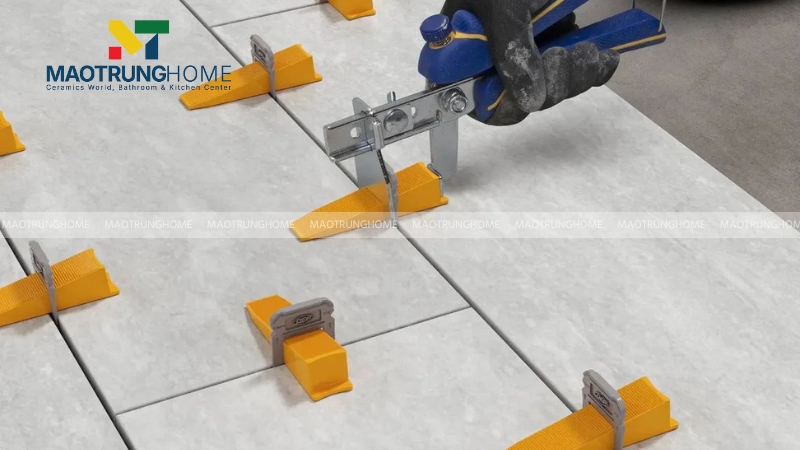 Quy trình ốp lát gạch Guocera sử dụng ke cân bằng