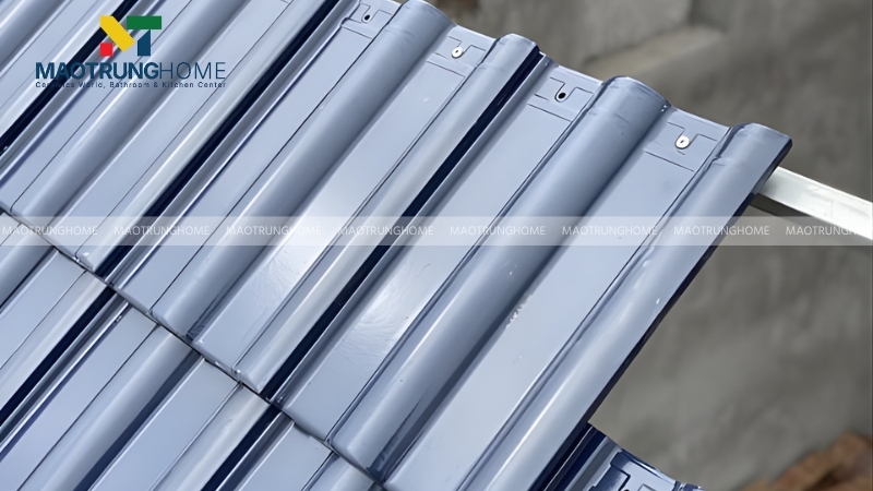 Ngói tráng men được ưa chuộng bởi bề mặt bóng