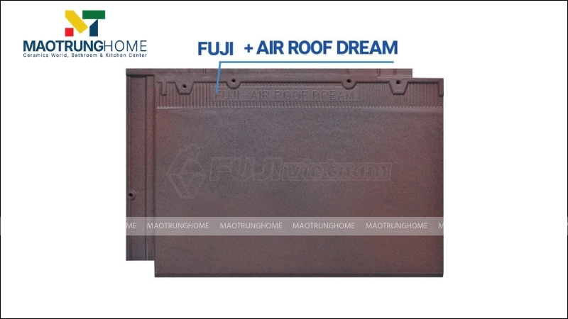 Mặt sau của mỗi viên ngói đều có in nổi logo Fuji rõ nét