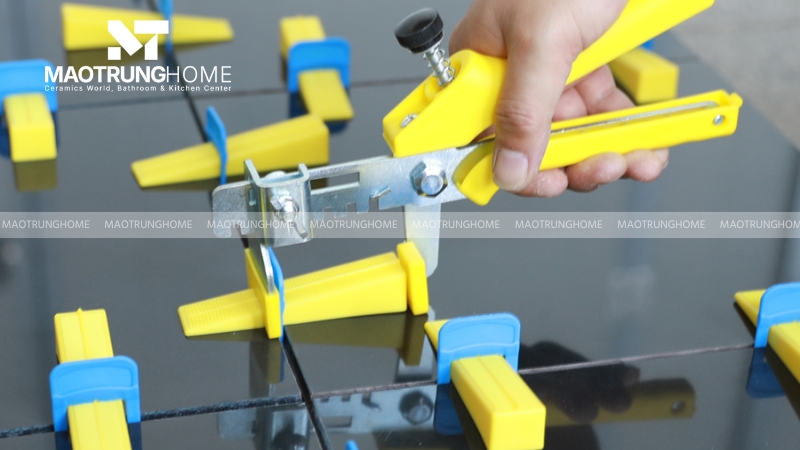 Hệ thống nêm và ke nhựa cân bằng gạch
