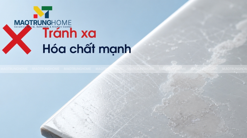 Những sai lầm nghiêm trọng gây hỏng men gạch khi vệ sinh