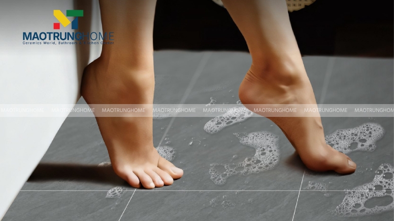 Gạch CMC có độ chống trượt tốt