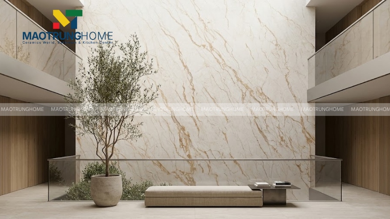 Chọn đá marble sáng màu cho giếng trời