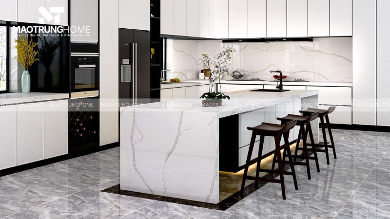 Đá có bề mặt ít xốp hơn, nên hạn chế bám bẩn