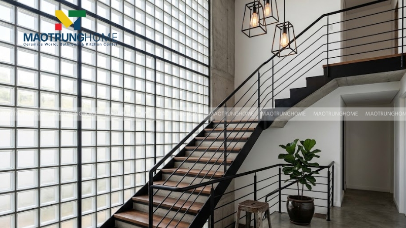 Gạch kính kết hợp khung đen hoặc khung kim loại mảnh (Mẫu 2)