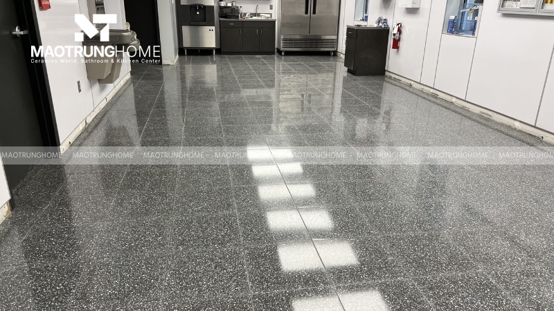 Mẫu terrazzo bóng tông đen và màu đậm (Mẫu 2)