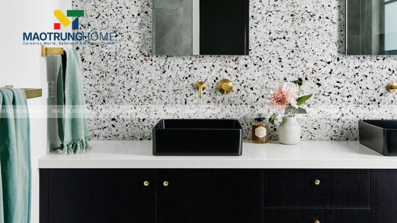Mẫu terrazzo phối phụ kiện đen mờ cho nhà tắm cá tính (Mẫu 3)